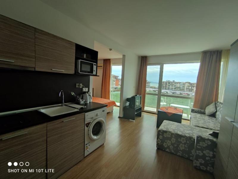 Прекрасен Апартамент С Изглед Към Морето Сарафово 1 Burgas Exterior foto