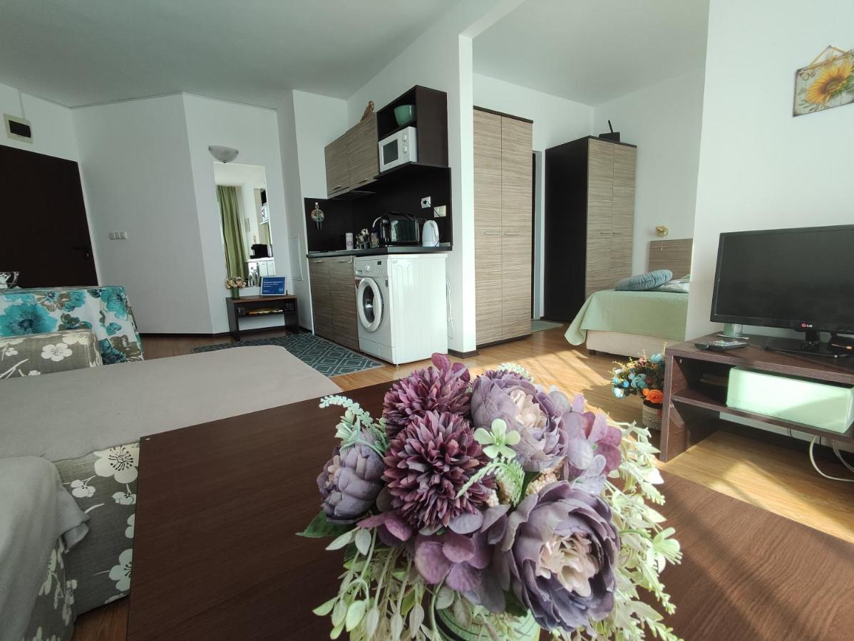 Прекрасен Апартамент С Изглед Към Морето Сарафово 1 Burgas Exterior foto